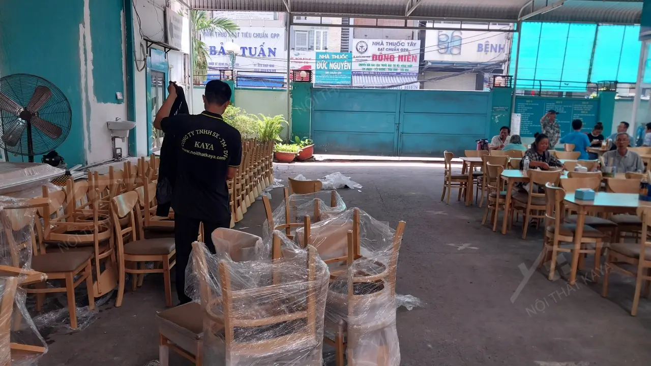 Lắp đặt Bàn Ghế Tại Căn Tin Bệnh Viện 115 (10)