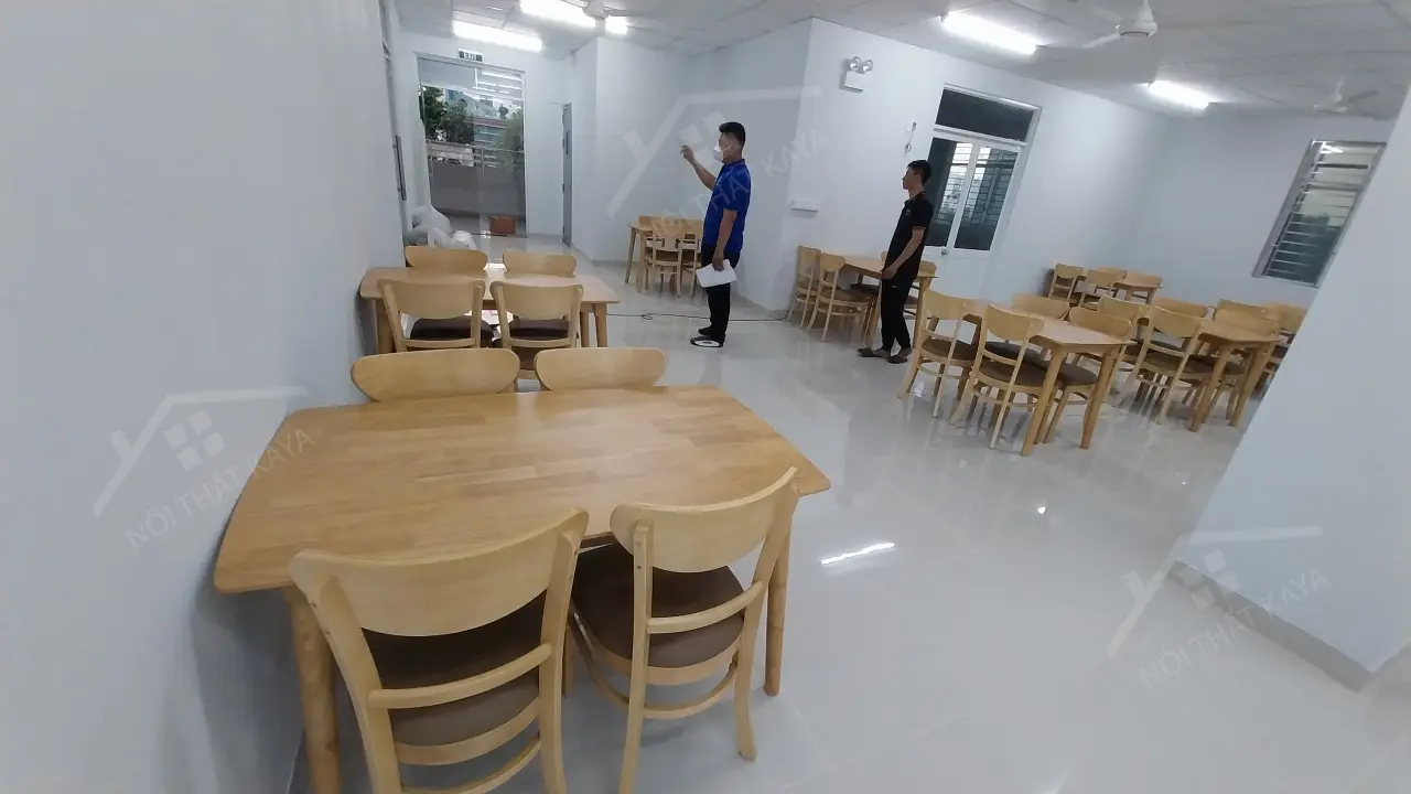 Lắp đặt Bàn Ghế Tại Căn Tin Bệnh Viện 115 (14)