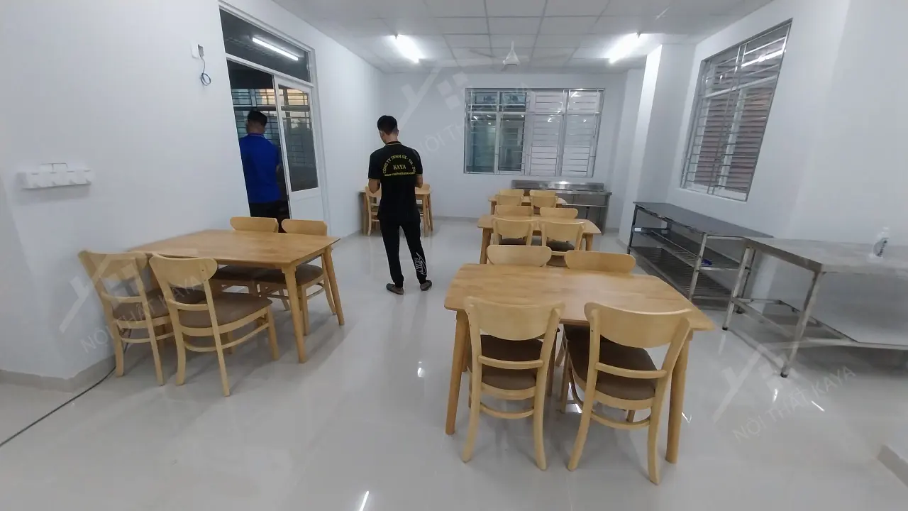 Lắp đặt Bàn Ghế Tại Căn Tin Bệnh Viện 115 (16)